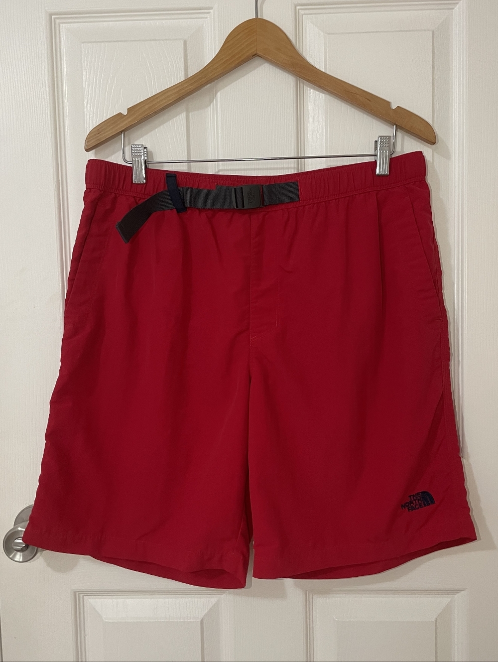 The North Face Red Outdoor Shorts Size L